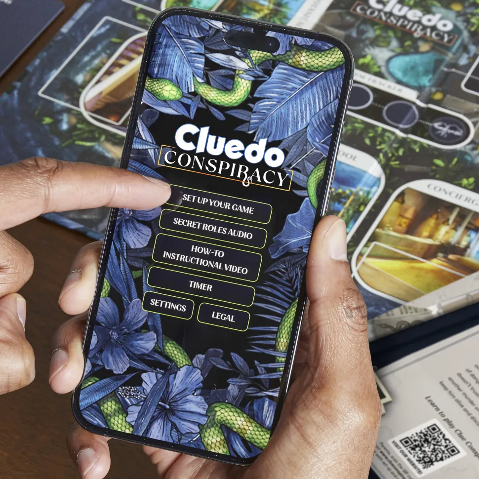 Hasbro Gaming Cluedo Conspiracy